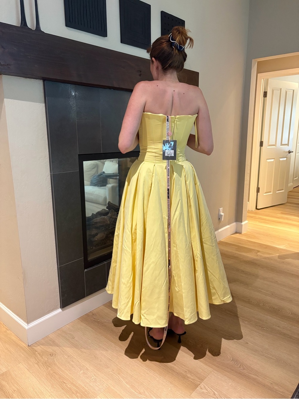 House of CB ‘LADY SUNSHINE STRAPLESS
TULLE MIDI DRESS - Picture 12 of 12